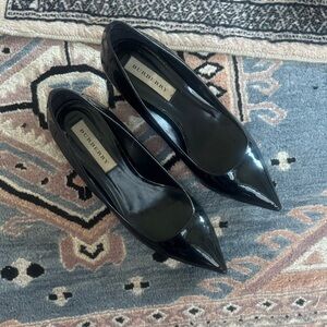 Burberry Glossy Black Heels